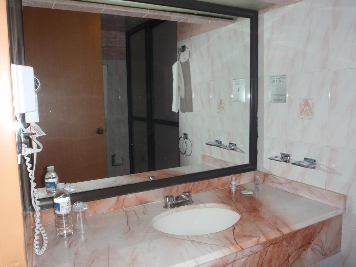 San Juan Cuautlancingo Hotel Plaza Las Fuentes חדר תמונה